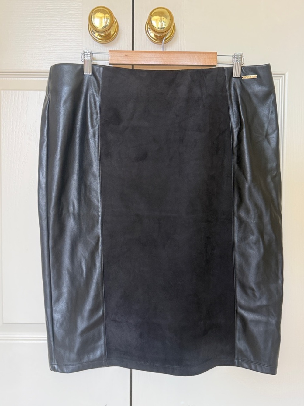 Marc New York elastic waist faux leather skirt